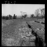 大馬璘1949年挖掘C9坑石塊群